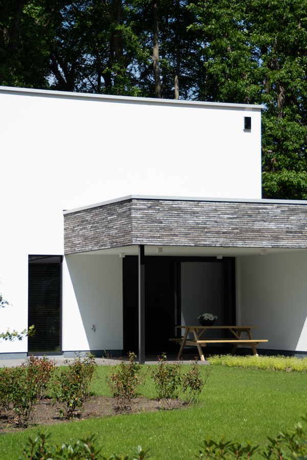 Oud-Turnhout (België) - Selmo Milano Smoked (S.Anselmo) 